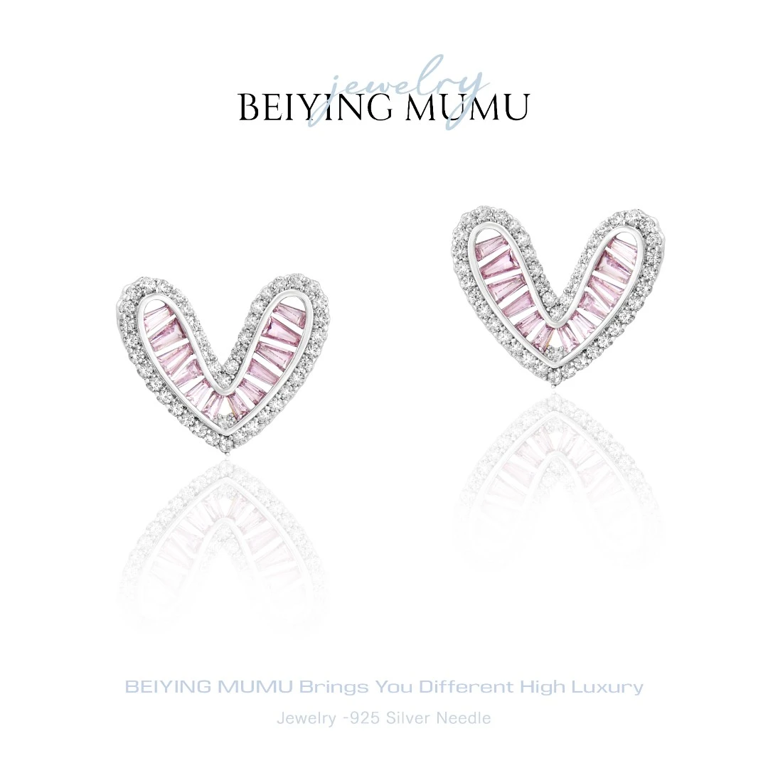 铜合金耳饰  镀k金 2025款C5355【鸢尾恋语】AUYING MUMU 耳钉