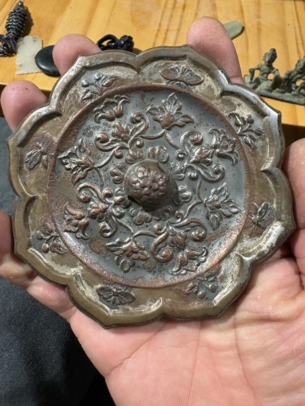 考古大表哥铜镜子