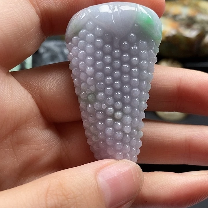 翡翠未镶嵌颈饰翡翠首饰