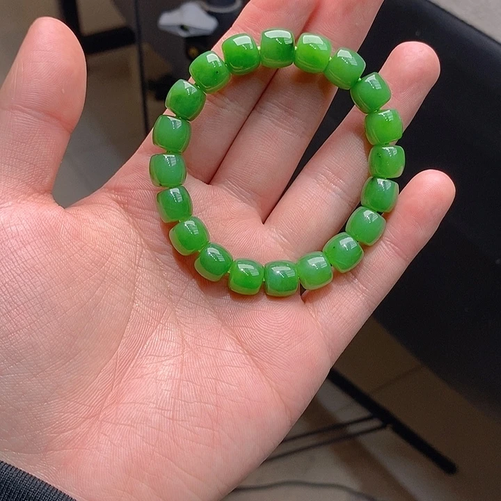 和田玉（碧玉）未镶嵌手镯