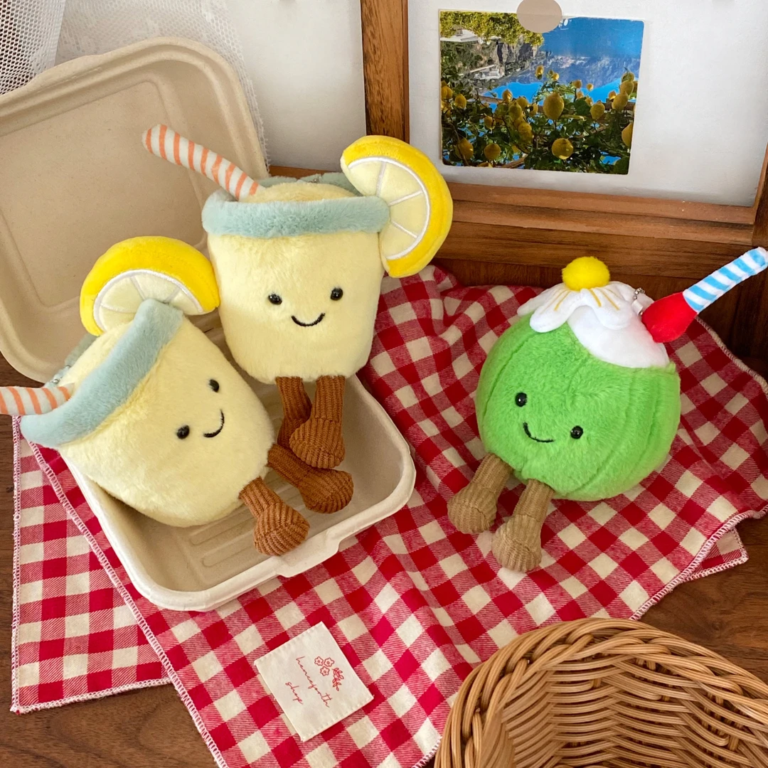 创意可爱毛绒挂件夏日限定椰子钥匙扣趣味柠檬汽水小玩偶包包挂饰
