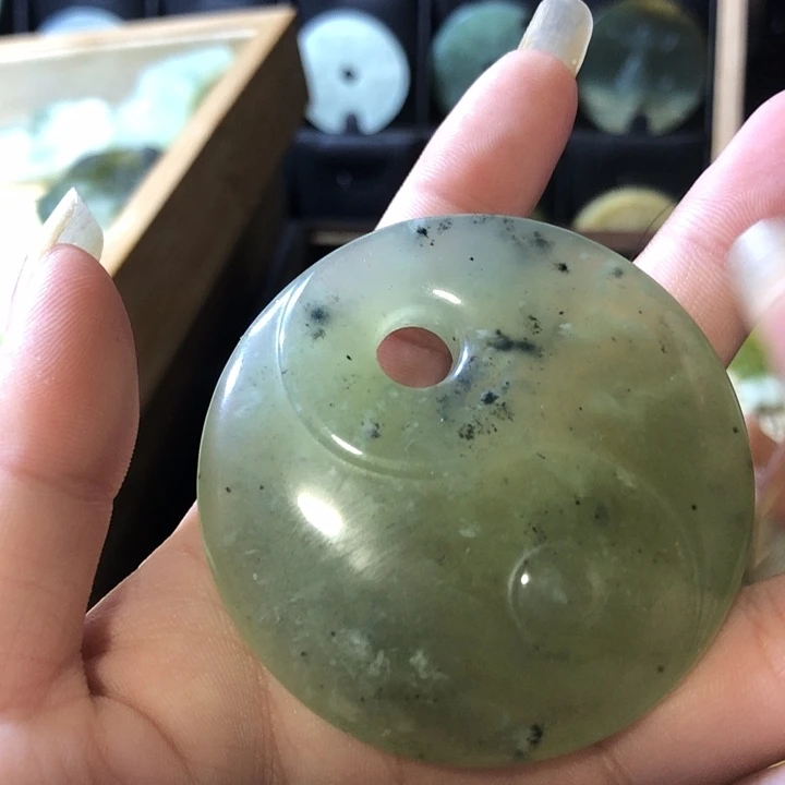 岫玉未镶嵌岫玉挂件