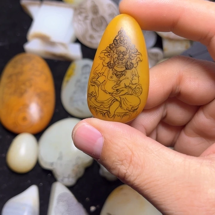 定制和田玉和田玉定制雕刻未镶嵌菜**里