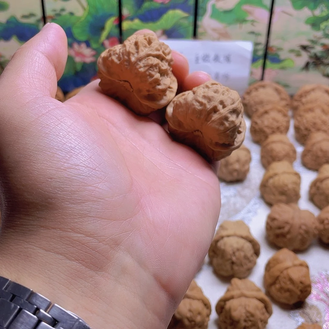 文玩核桃吊坠阿*蛤蟆