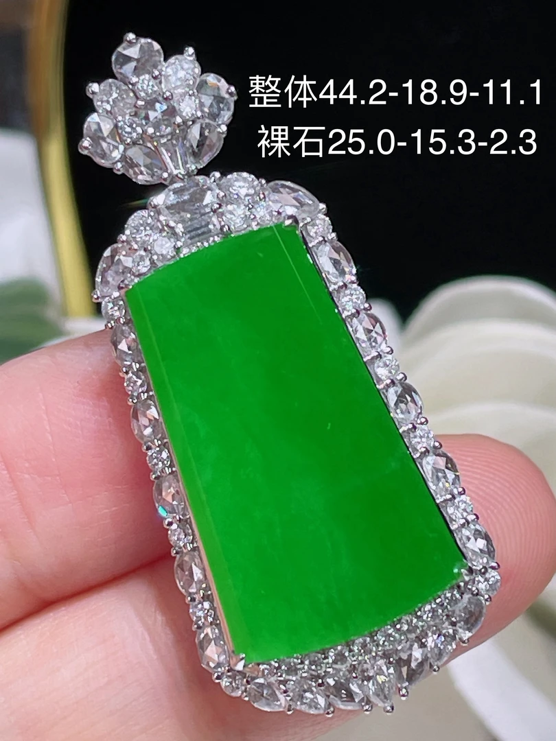 天然缅甸A货翡翠18k金南非真钻冰种正阳绿浓阳绿辣绿无事牌吊坠