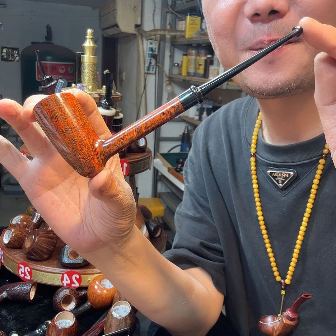 s***r焦耀烟斗一皇后