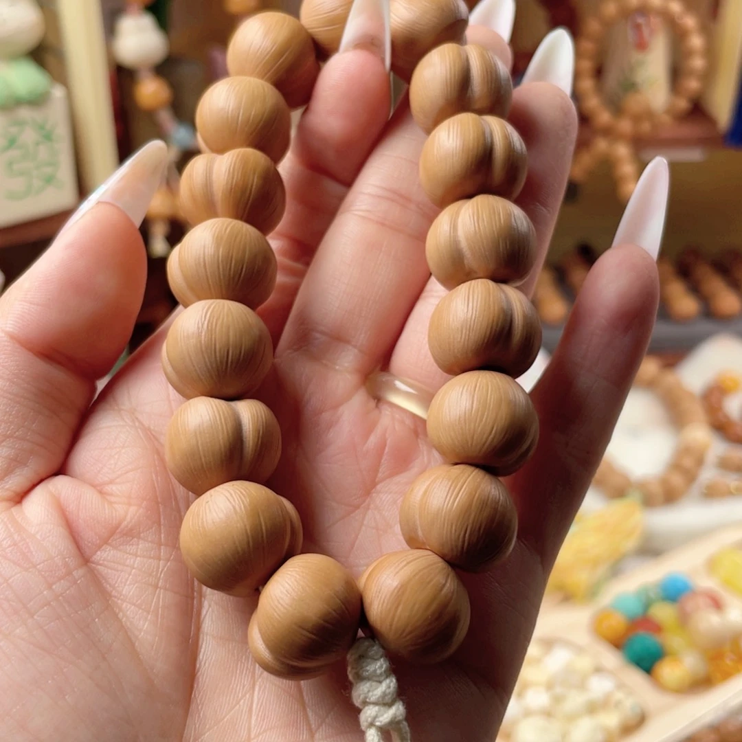 猴头核桃手串机雕屁桃