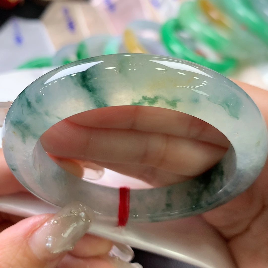 翡翠未镶嵌手镯52.8正圈