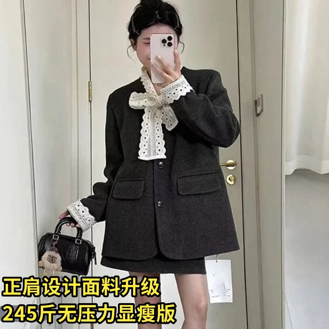 雯雯子定制正肩加棉韩系蕾丝领西装外套搭配加绒短裙气质女装套装
