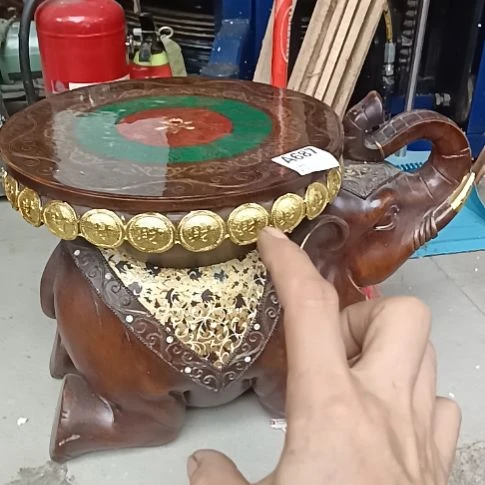 壶清仓有瑕。。？。。。。。。。不退不换