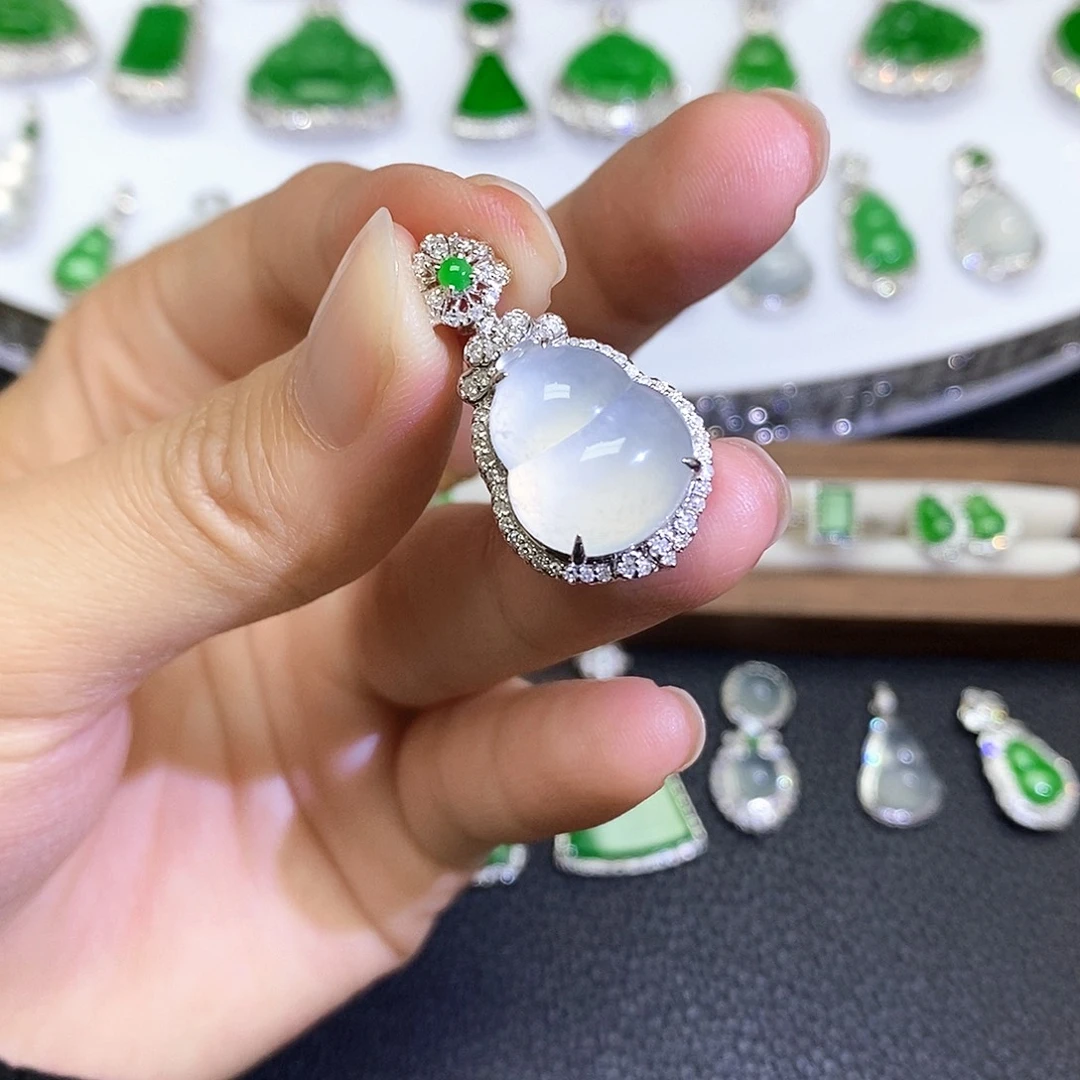 翡翠18K金镶嵌吊坠(不含链)