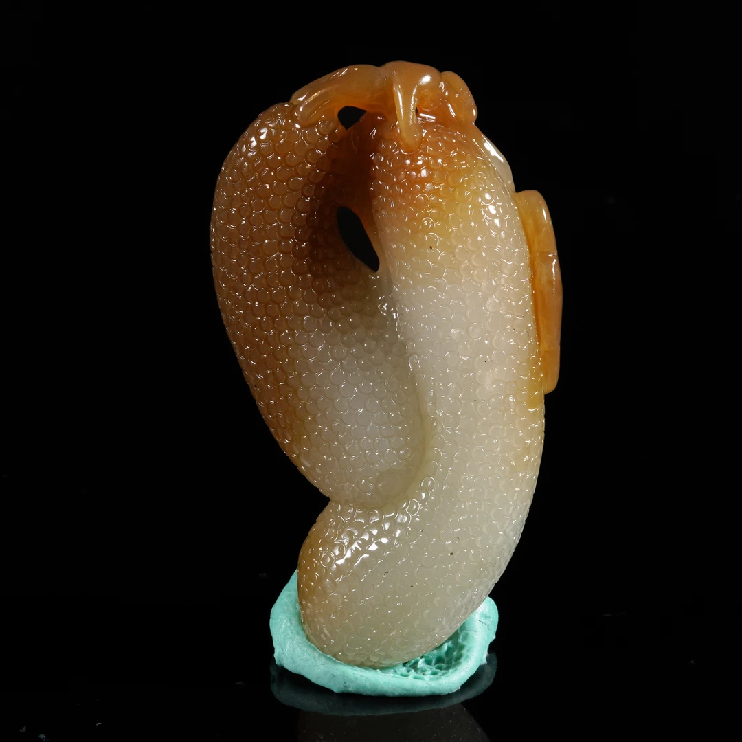 LOT.004和田玉巧雕瓜瓜来财/X2805