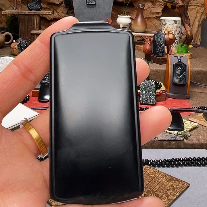 和田玉（墨玉）未镶嵌吊坠(不含链)皮料113克