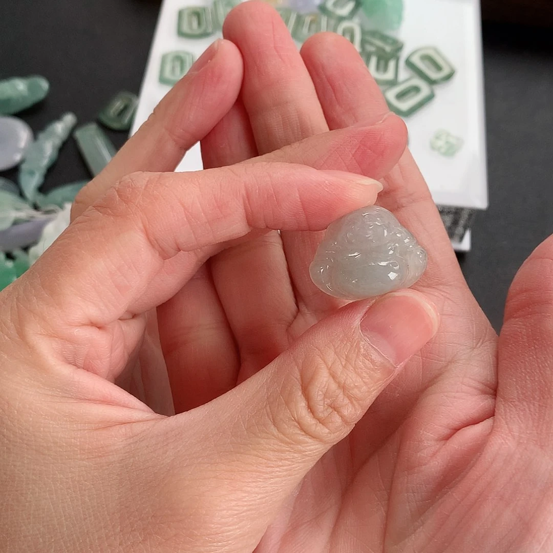 颈饰未镶嵌翡翠佛公福利款