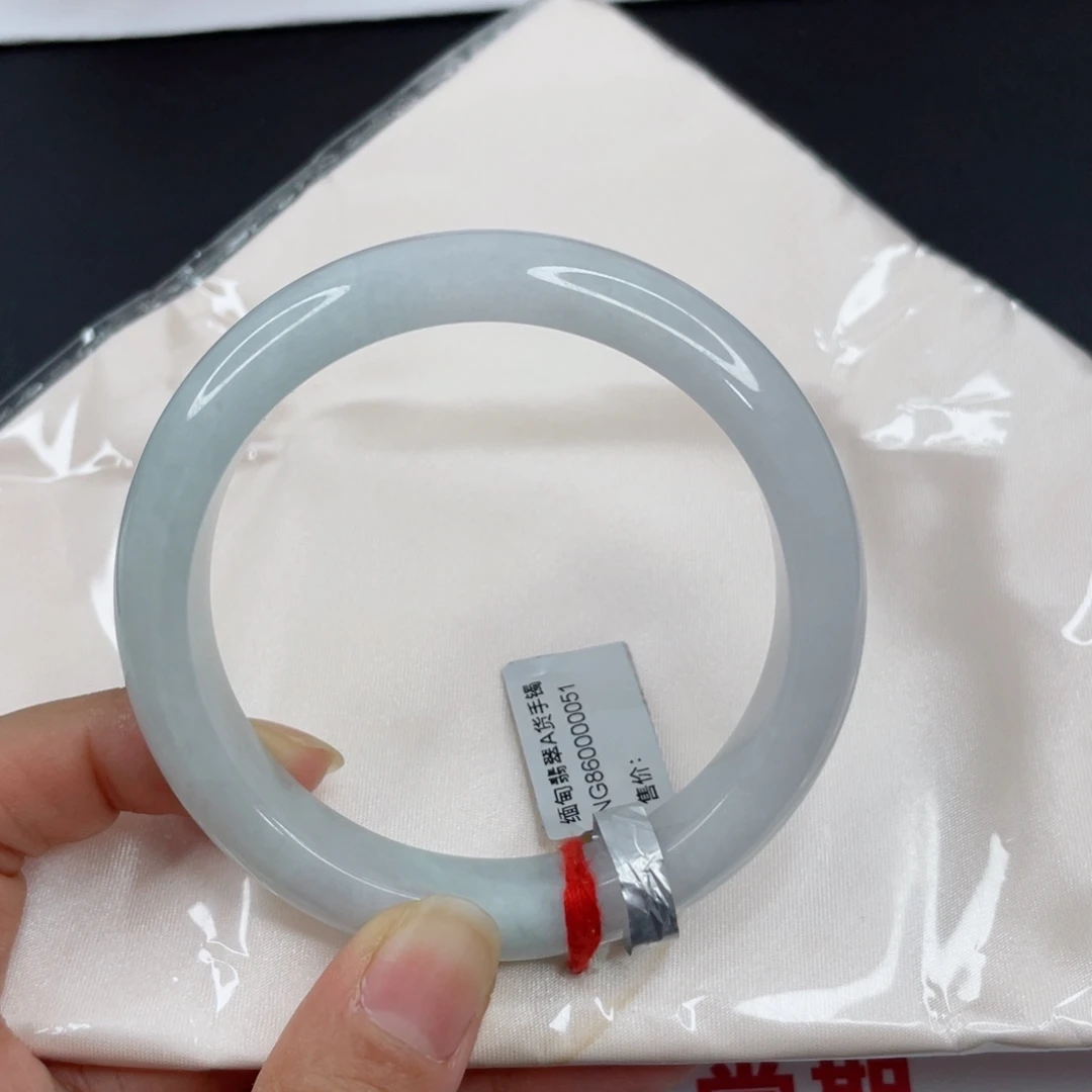 翡翠未镶嵌手镯A货翡翠手镯