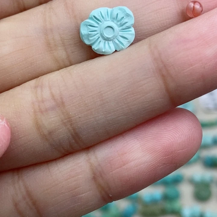 南红玛瑙未镶嵌珠宝奇石