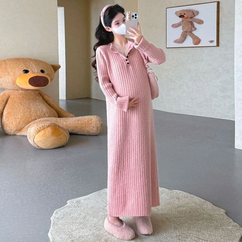 孕妇连衣裙2025秋冬季韩版新款时尚坑条蕾丝针织加厚打底毛衣长裙
