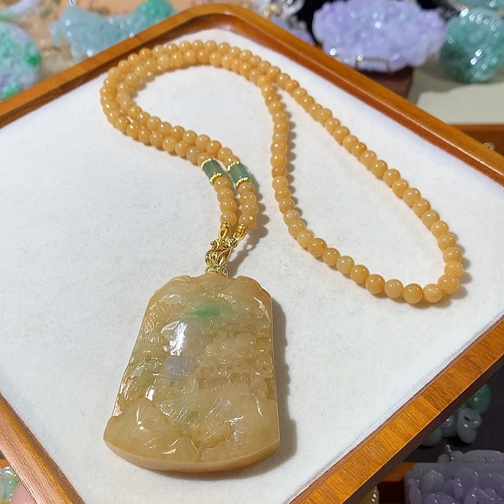 翡翠未镶嵌颈饰翡翠吊坠