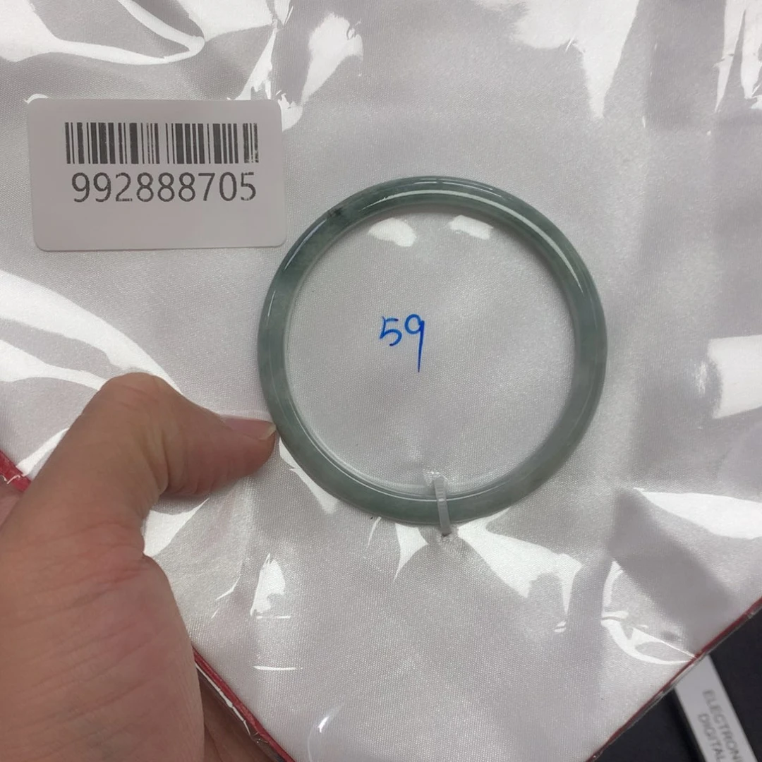 翡翠未镶嵌手镯59
