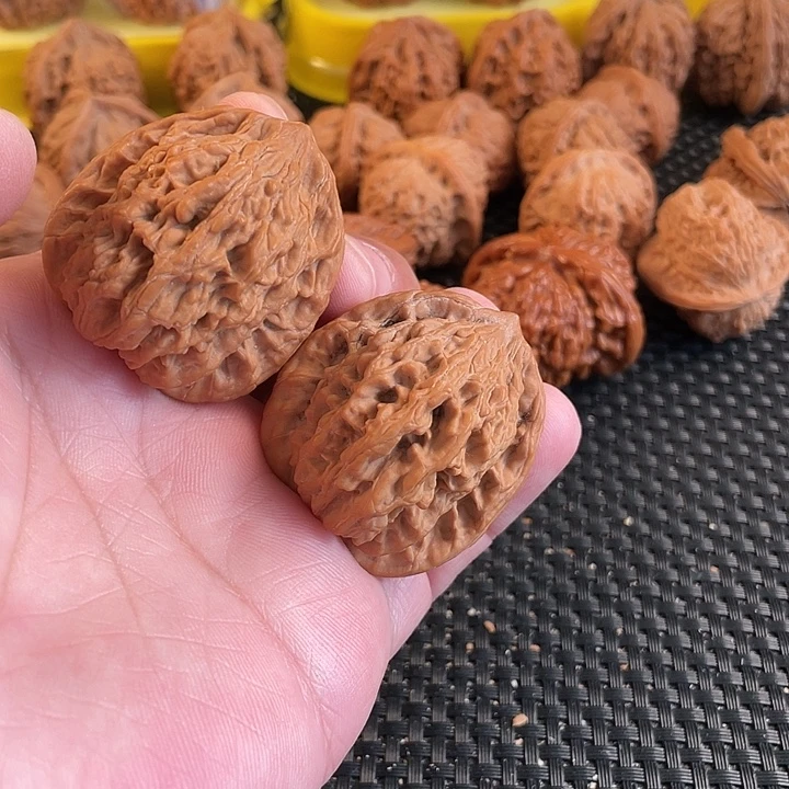 把件文玩核桃虎头40尺