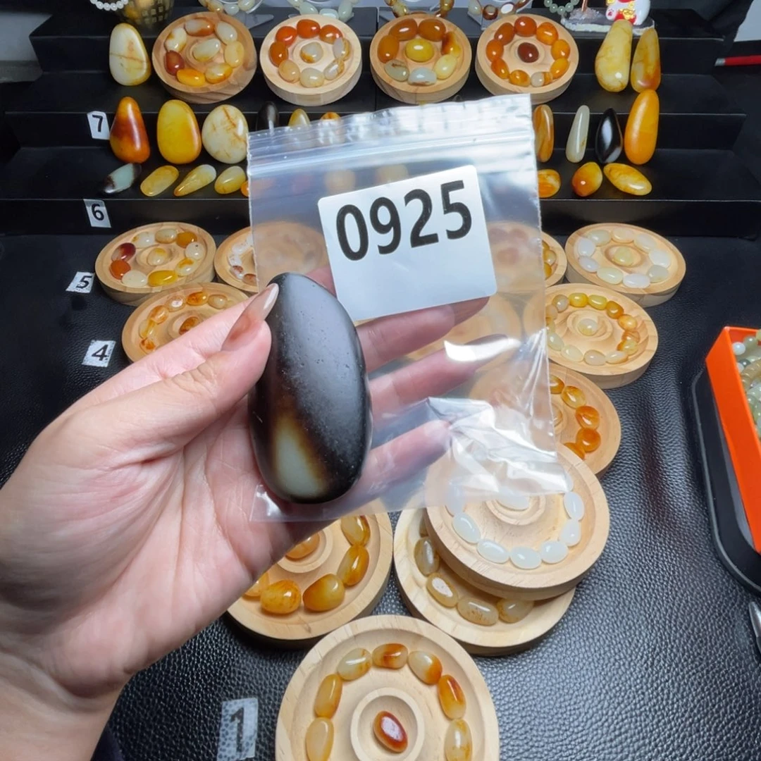 k***o和田玉未镶嵌手串