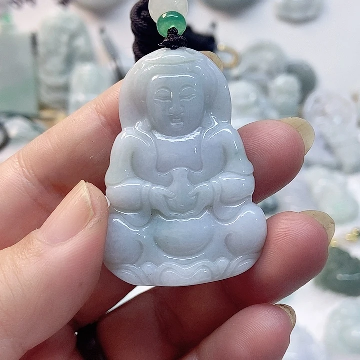 翡翠未镶嵌颈饰观音