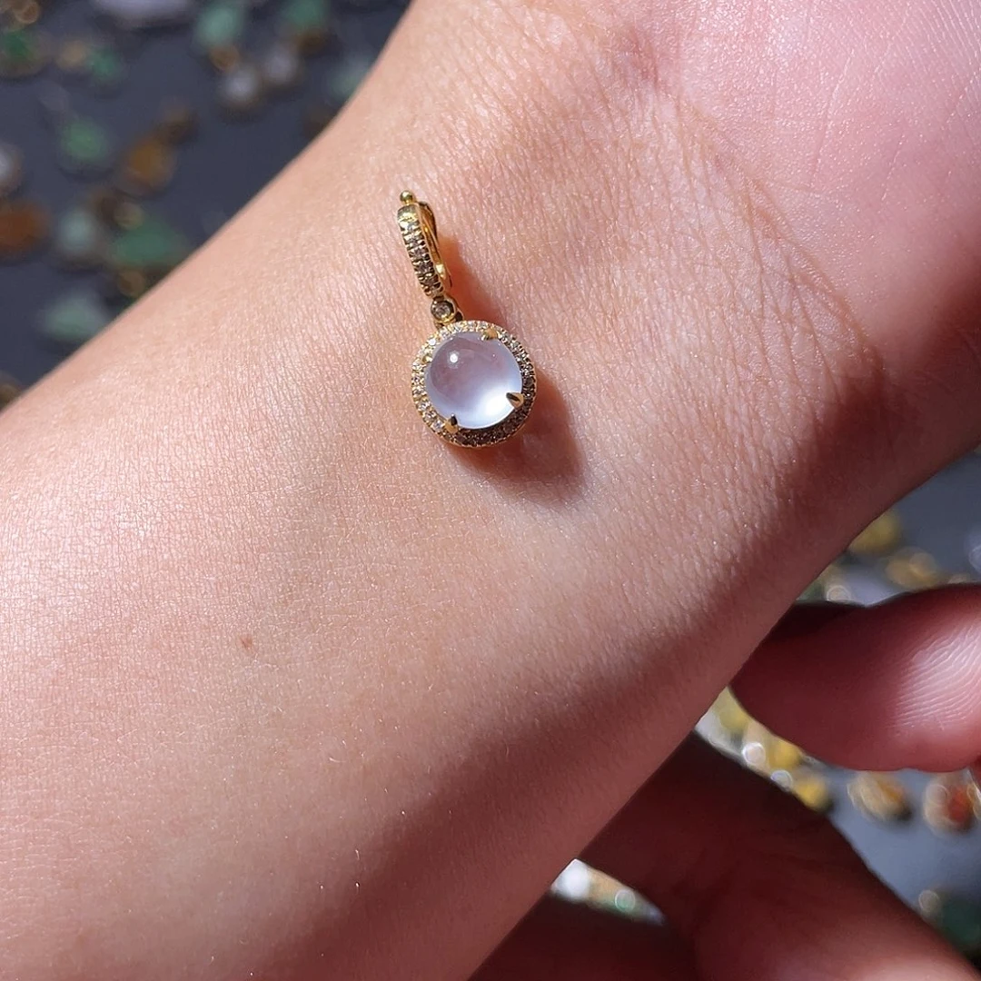 吊坠(不含链)18K金镶嵌翡翠