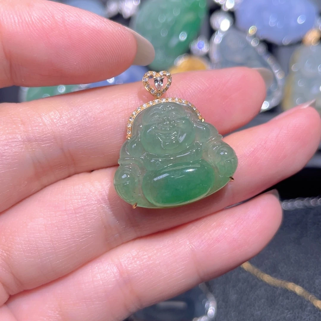 颈饰18K金镶嵌翡翠翡翠