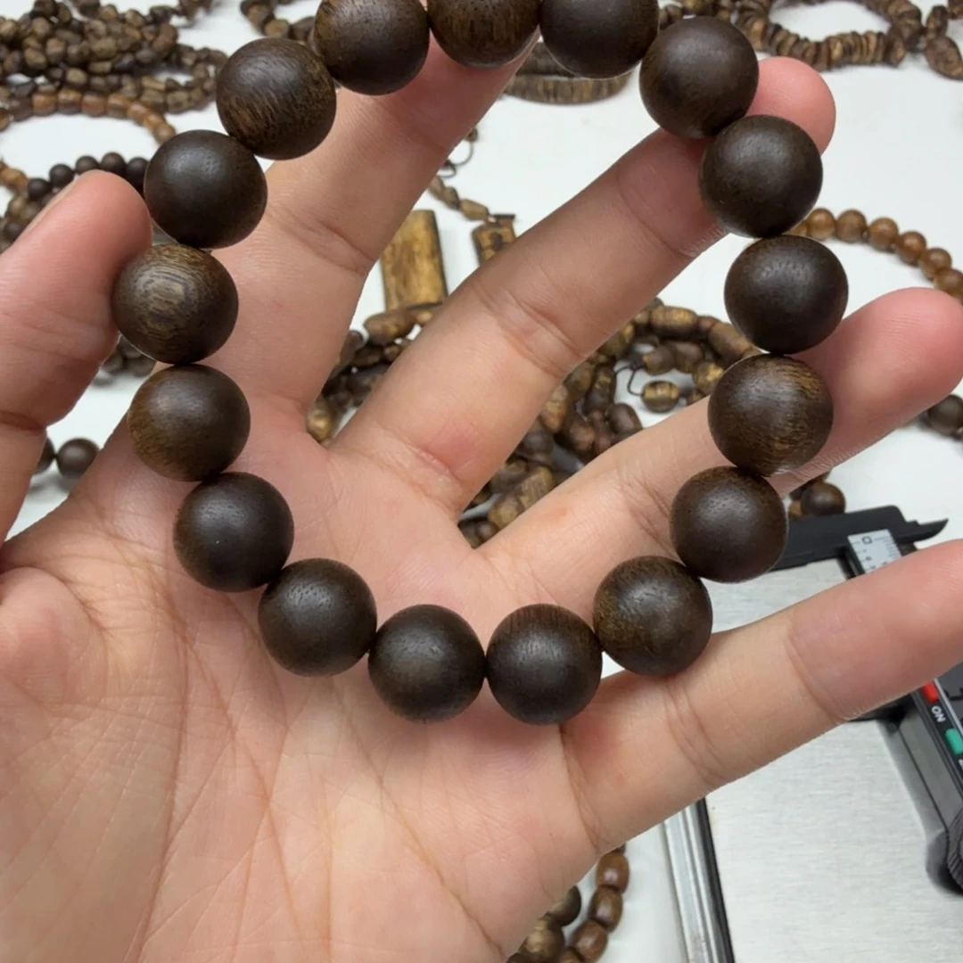 旁***者沉香碎屑沉香海南绿棋沉水1.2大➕碎屑多样性发一
