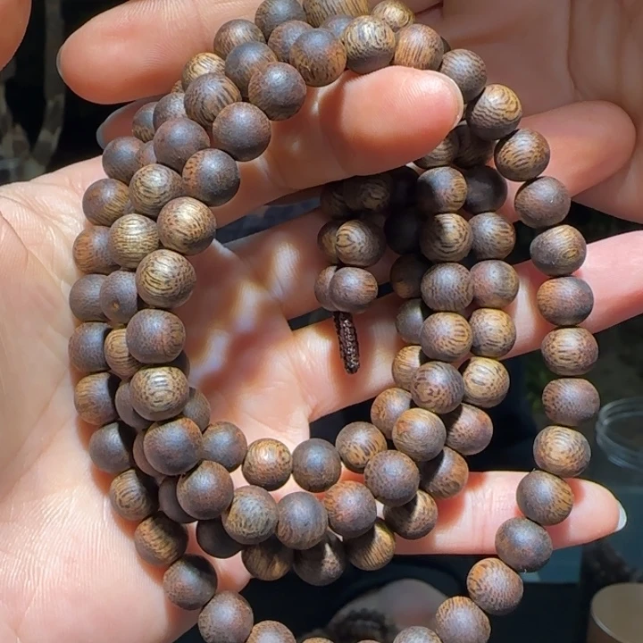 手串沉香透顶绿08链子27克+