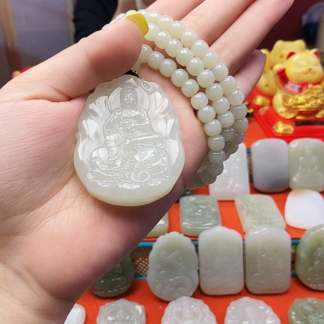 和田玉未镶嵌颈饰蜗****涯
