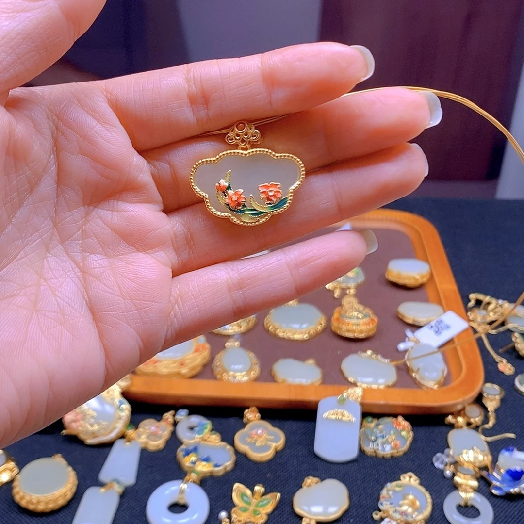 和田玉银S925镶嵌颈饰