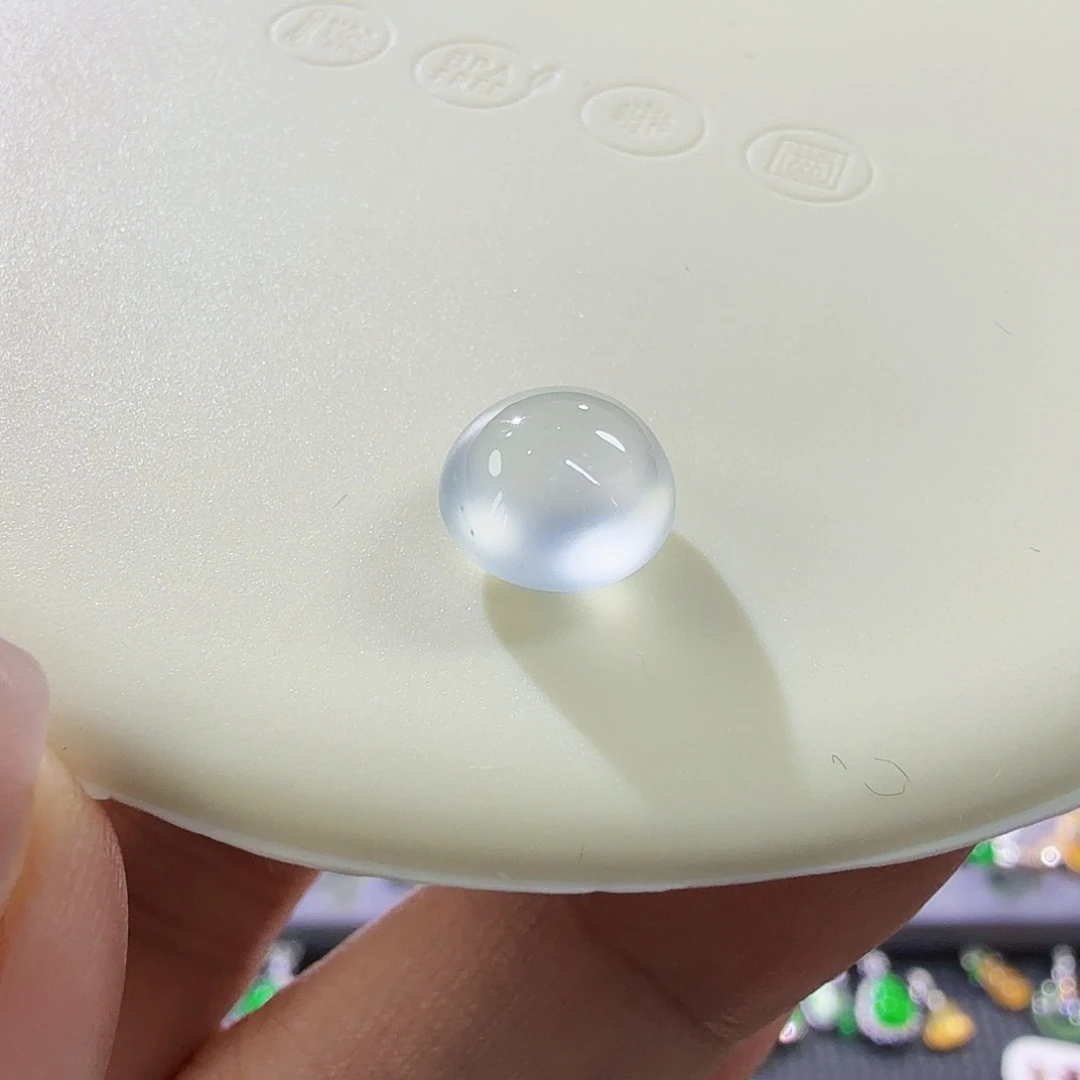 翡翠未镶嵌颈饰裸石