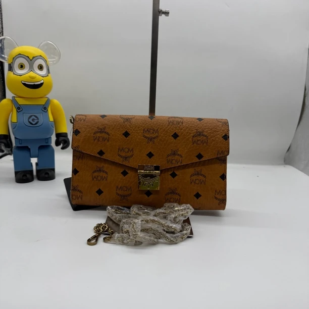 99新 MCM 奢得干邑色中号链条122226