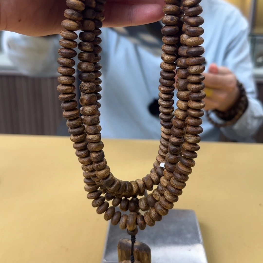 沉香手串绿棋乌身多样性发货1条40克