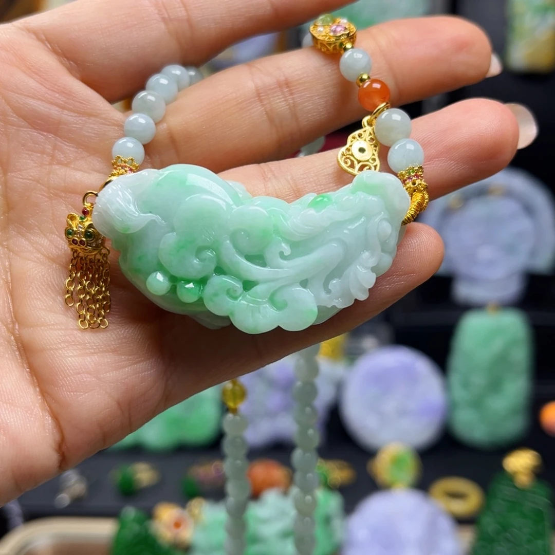 翡翠未镶嵌颈饰天然翡翠