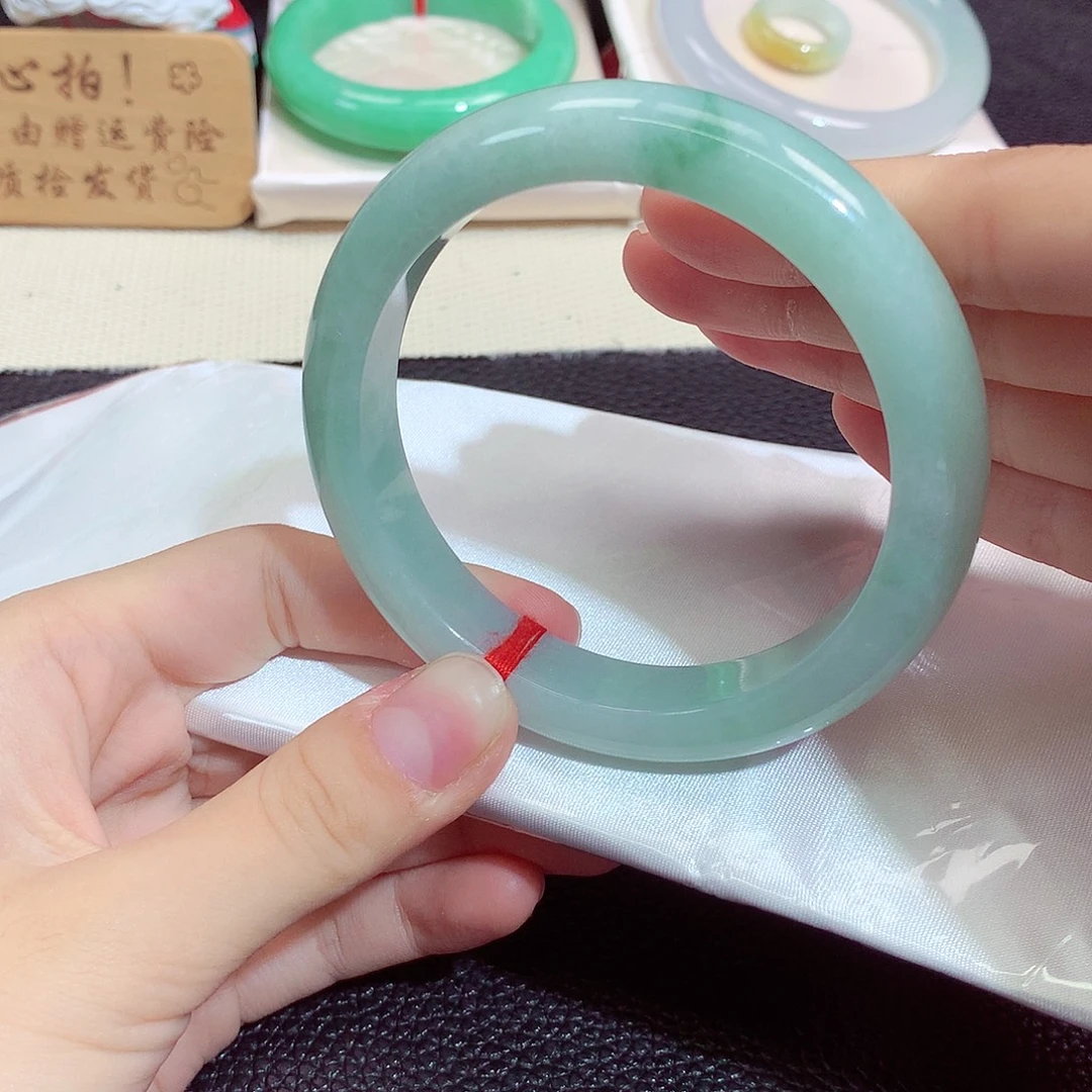 翡翠未镶嵌手镯1242