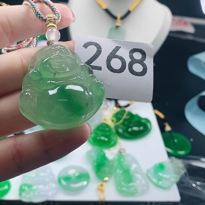 翡翠未镶嵌吊坠(赠链)