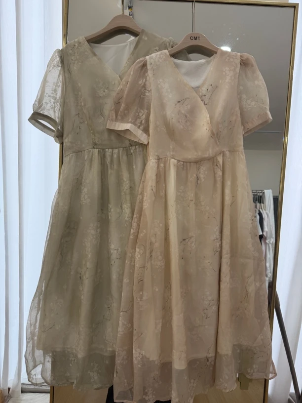 6219 V领水墨画连衣裙