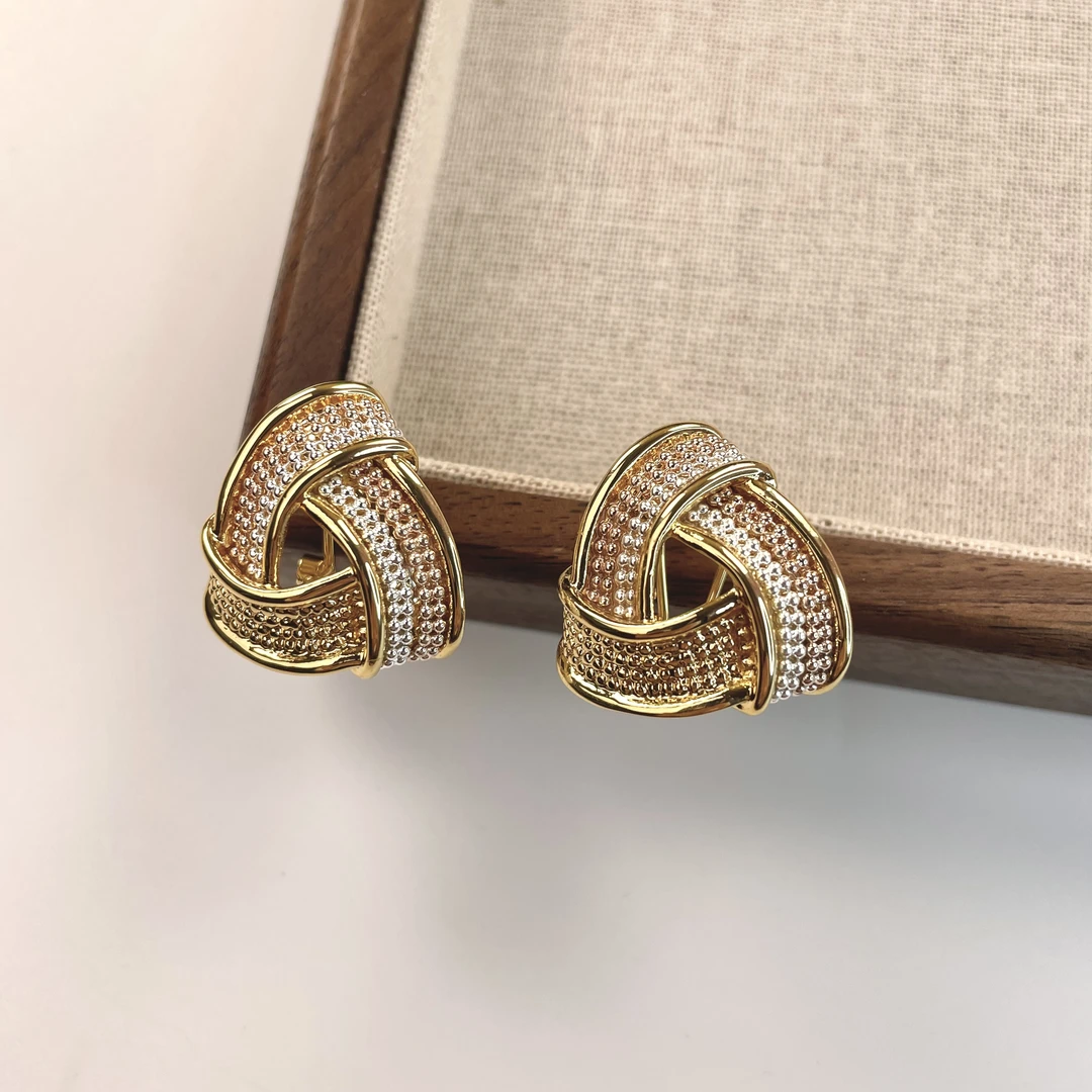 铜合金耳饰 气质轻奢时尚百搭法式耳钉耳扣