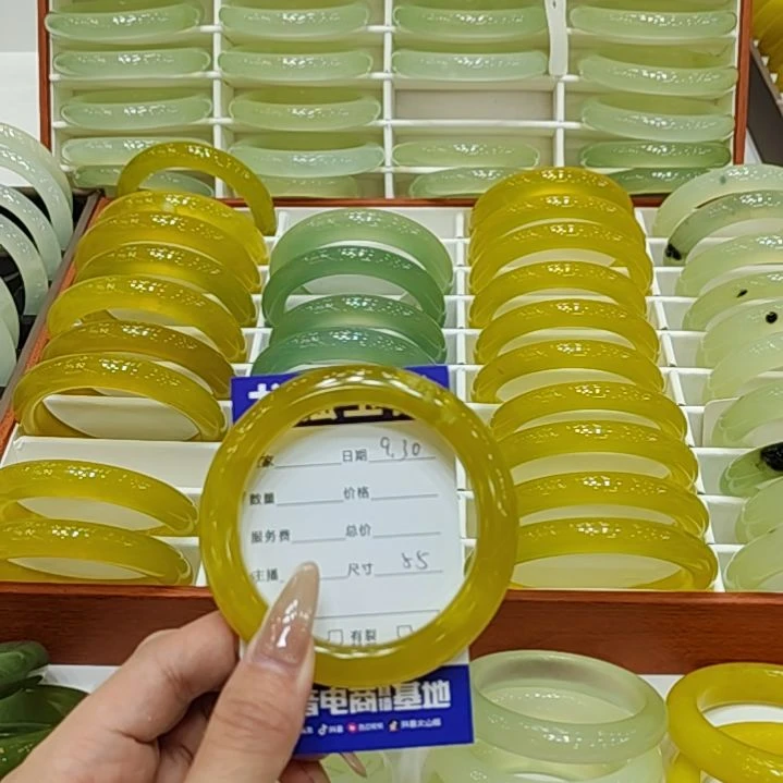 【闪购商品】未镶嵌岫玉手镯岫玉