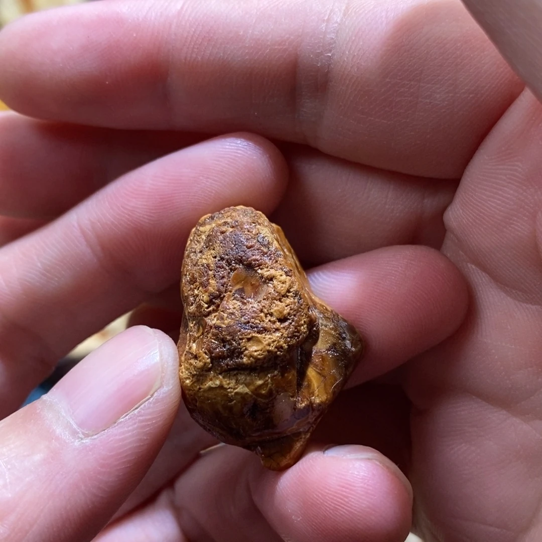 定制琥珀未镶嵌蜜蜡