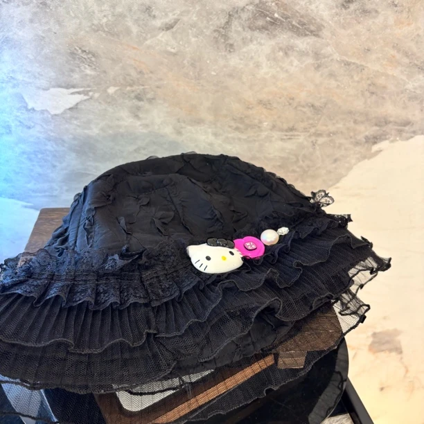 kt爱心黑色帽子MZ150