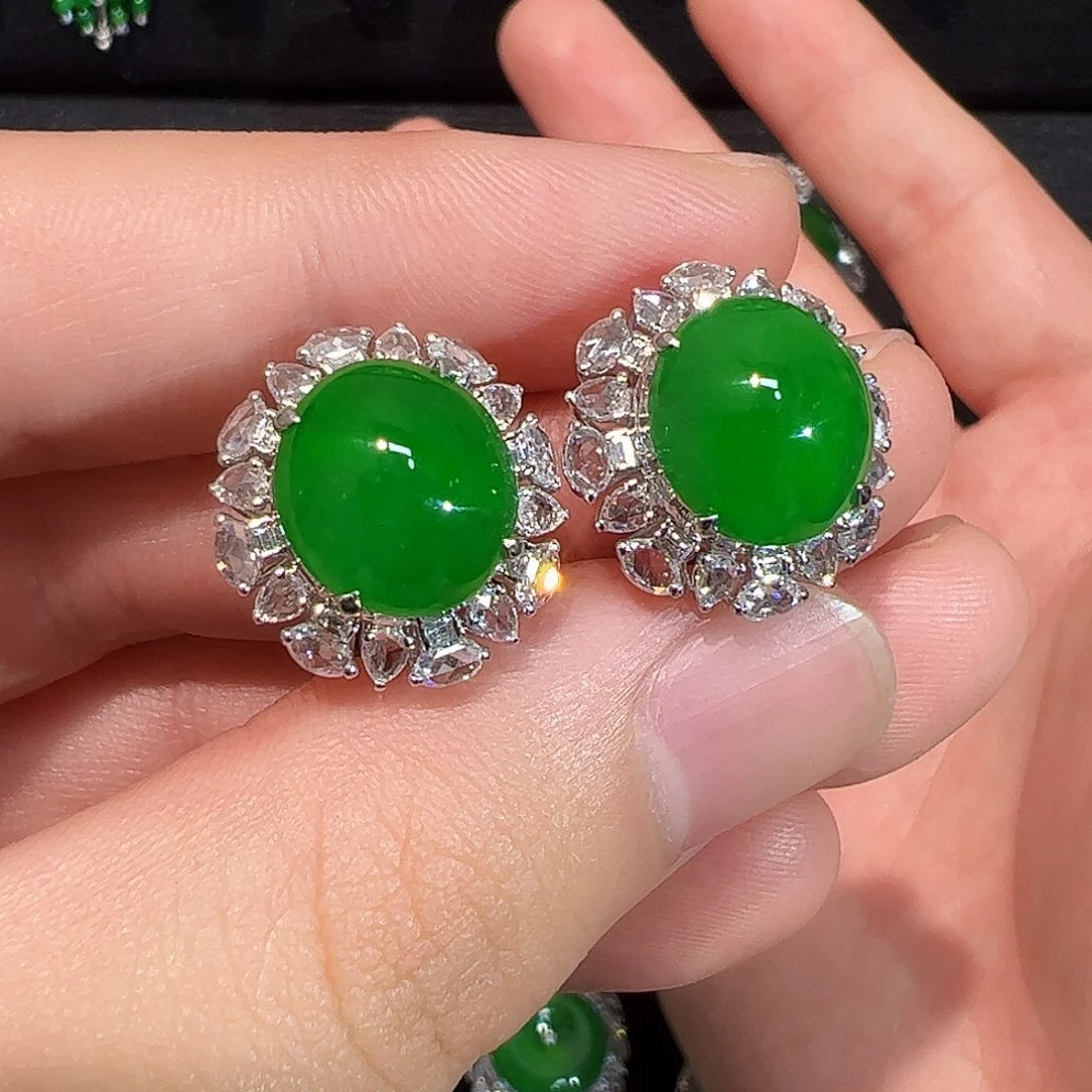 翡翠18K金镶嵌耳饰蛋面