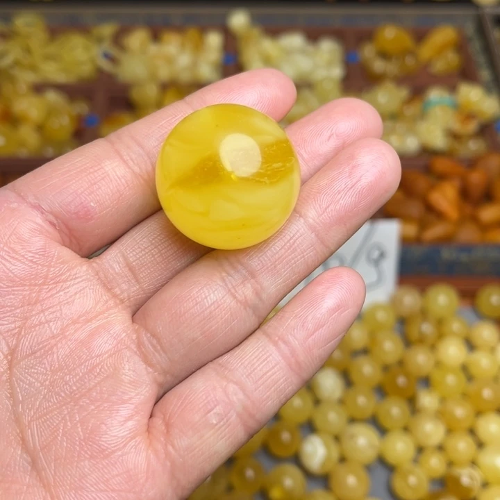 蜜蜡未镶嵌珠宝奇石鸡油黄蜜蜡微瑕27+一颗