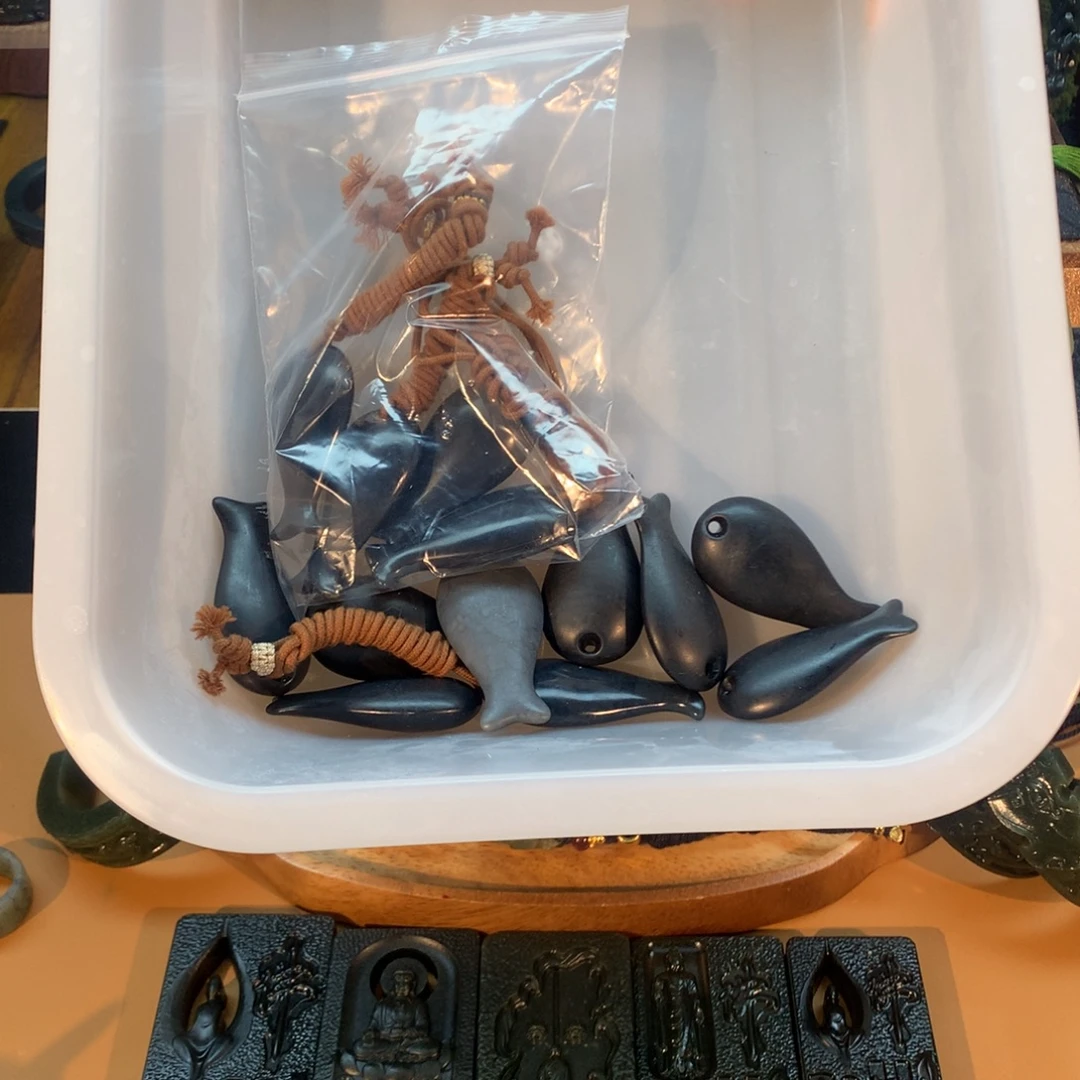 和田玉（糖玉）未镶嵌挂件