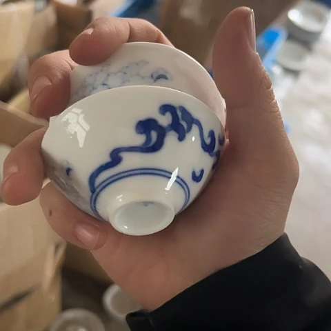其他瓷手绘杯两个