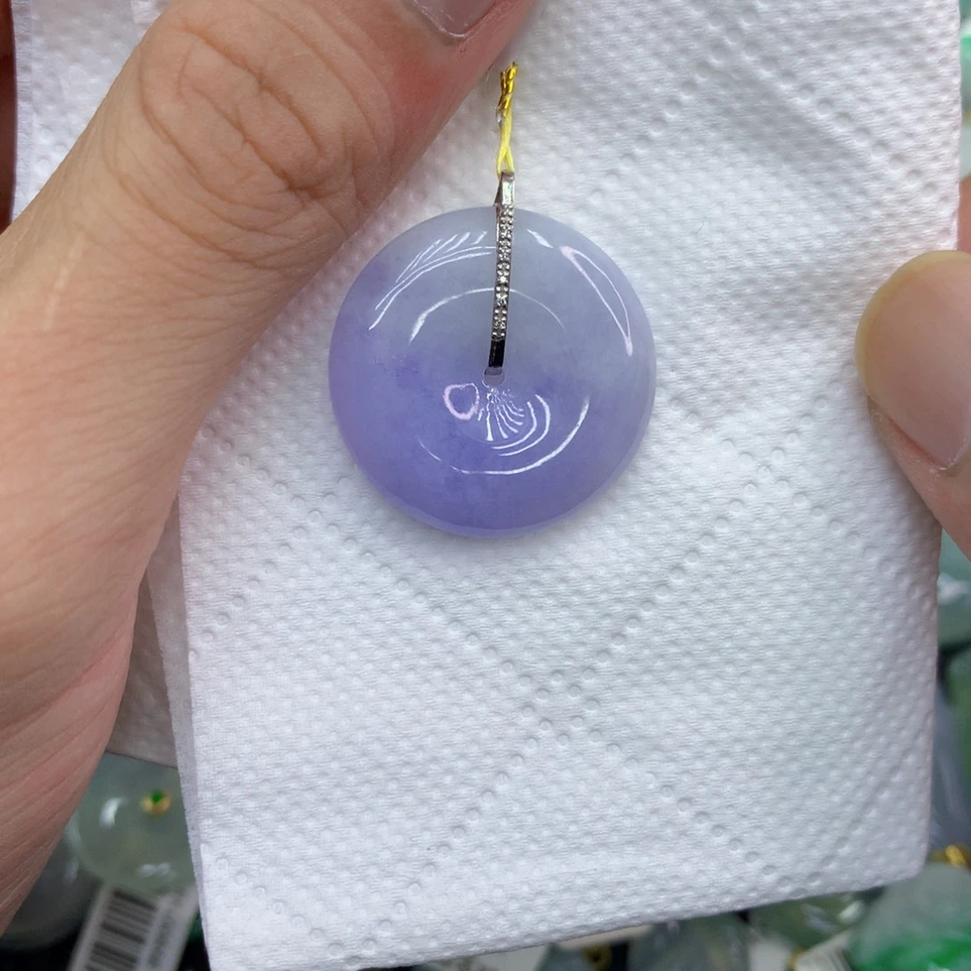 翡翠18K金镶嵌颈饰11111111