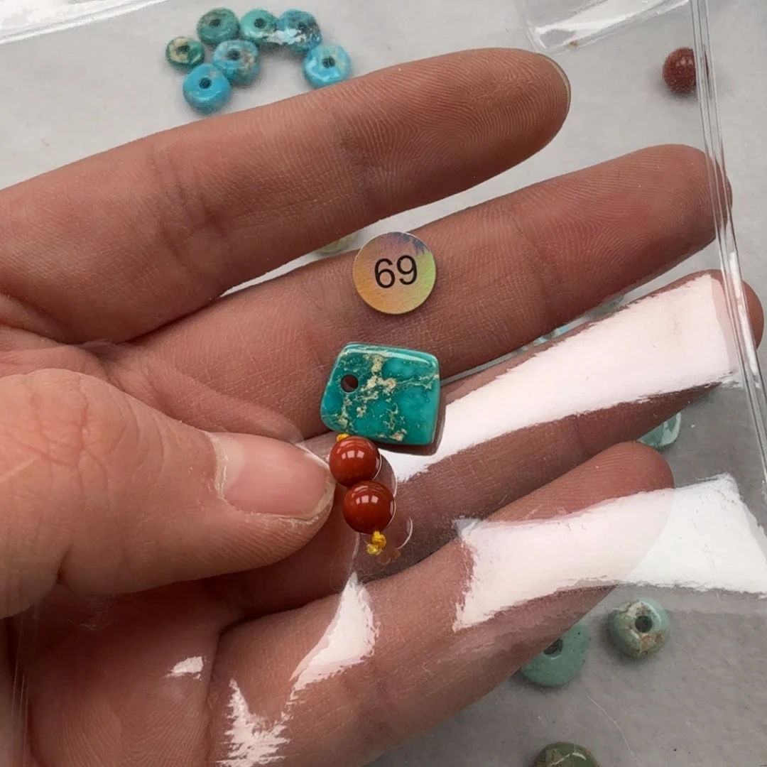 南红玛瑙未镶嵌珠宝奇石