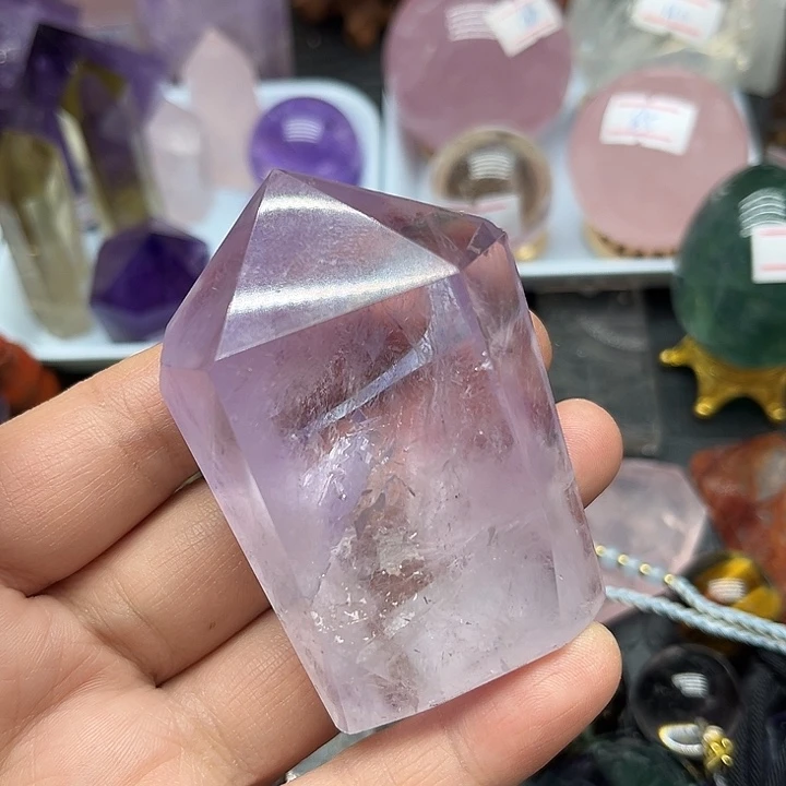 水晶珠宝半成品未镶嵌135克紫水晶柱